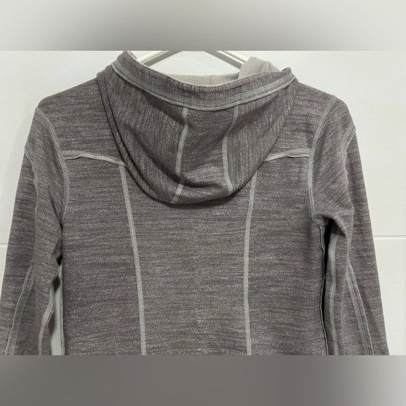 Ivivva: Girls Full Zip-Up Hoodie - Size 14 - Picture 6 of 9